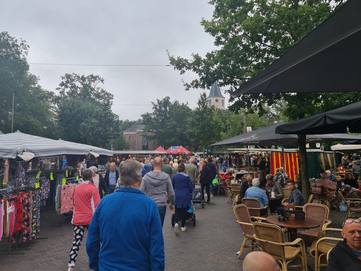 Vrijdagmarkt Emmen, Markten